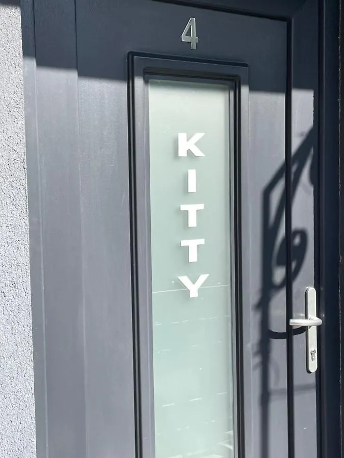 Kitty Downtown Apartman Debrecen
